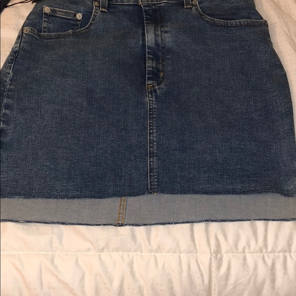 JEAN SKIRT BY WILFRED from aritzia - Picture 2 of 5